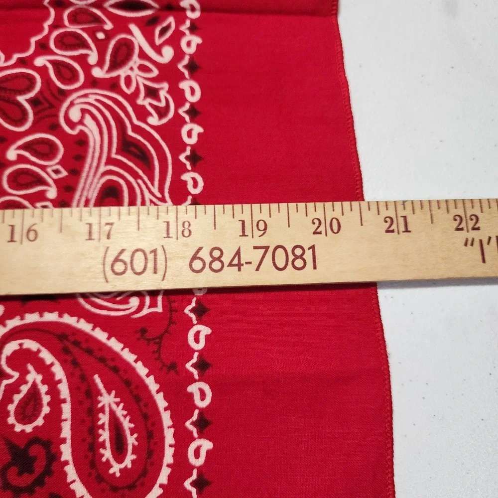 Hav-A-Hank Red Paisley Bandana 100% Cotton Made in USA RN 15187 Square Scarf